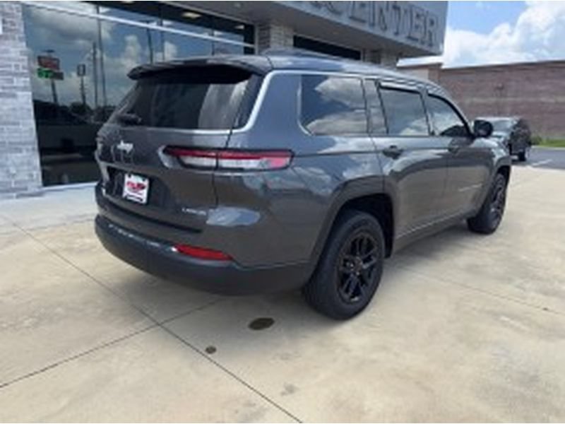 Used 2025 Jeep Grand Cherokee L Laredo AWD/4WD image 9