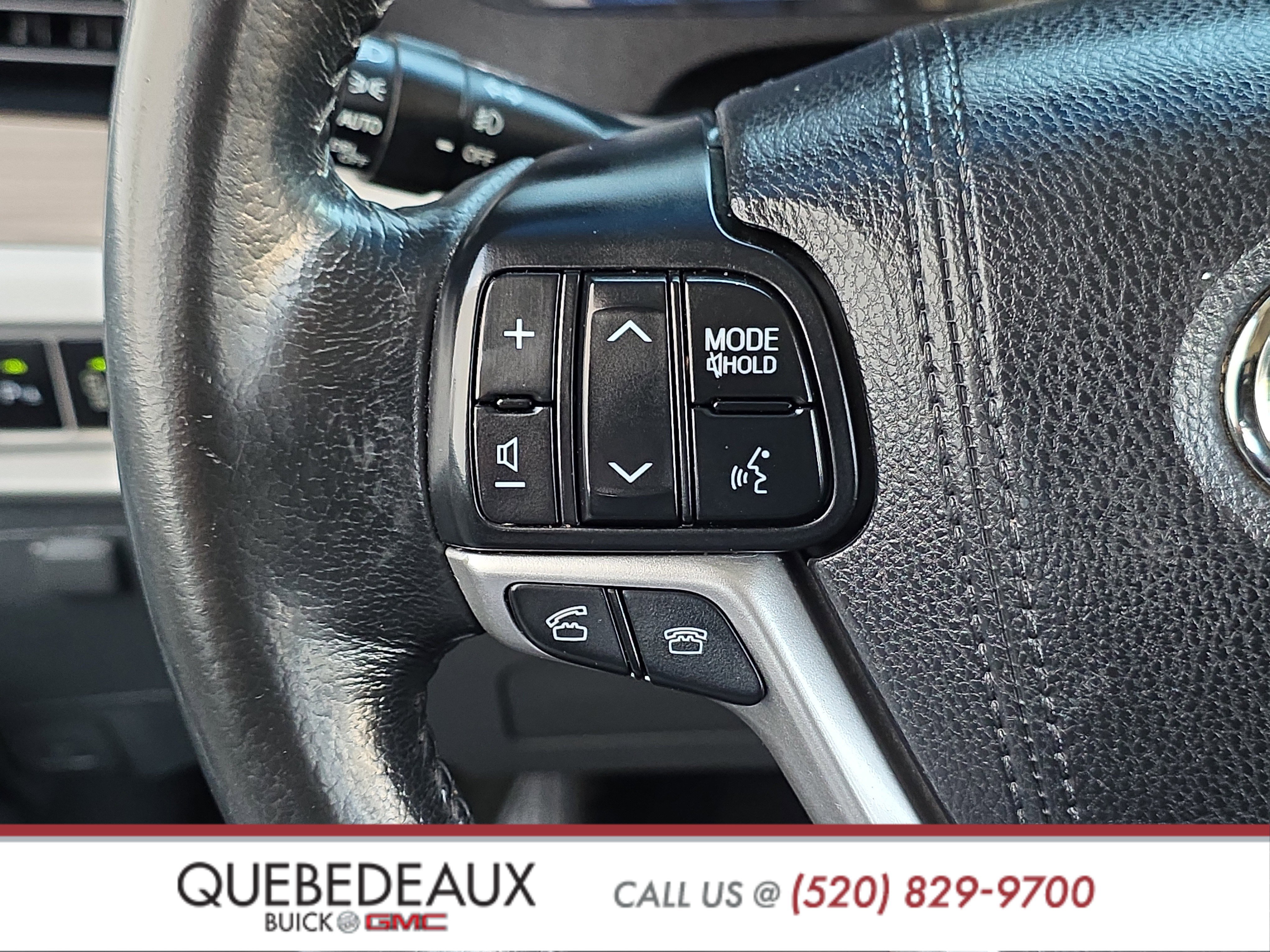 Used 2015 Toyota Sienna XLE w/ XLE Navigation Package FWD image 15