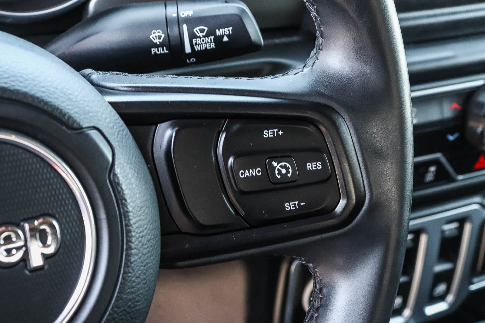 Used 2018 Jeep Wrangler Sport AWD/4WD image 24