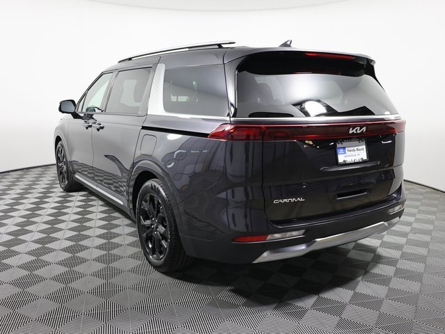 Used 2024 Kia Carnival SX image 7
