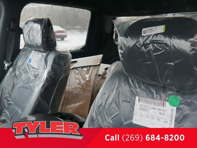 New 2026 RAM 1500 4x4 Crew Cab image 39