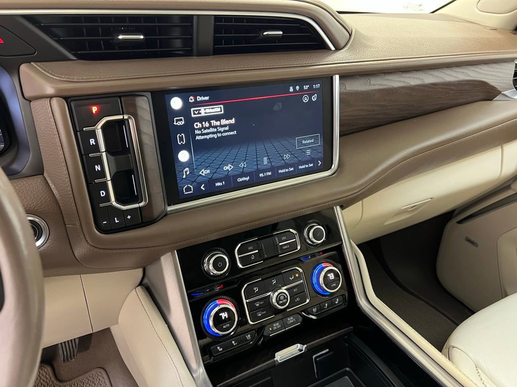 Used 2022 GMC Yukon XL Denali image 21