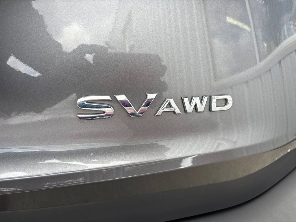 Used 2023 Nissan Rogue SV image 14