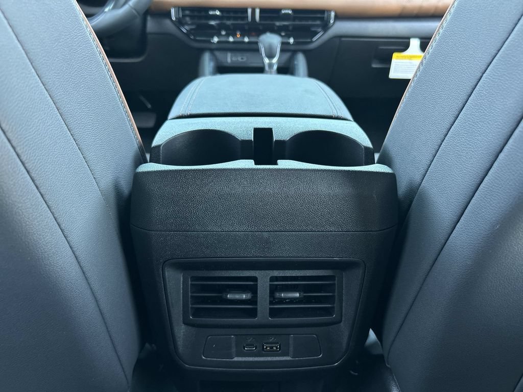 New 2026 GMC Canyon AT4 w/ Technology Plus Package AWD/4WD image 22