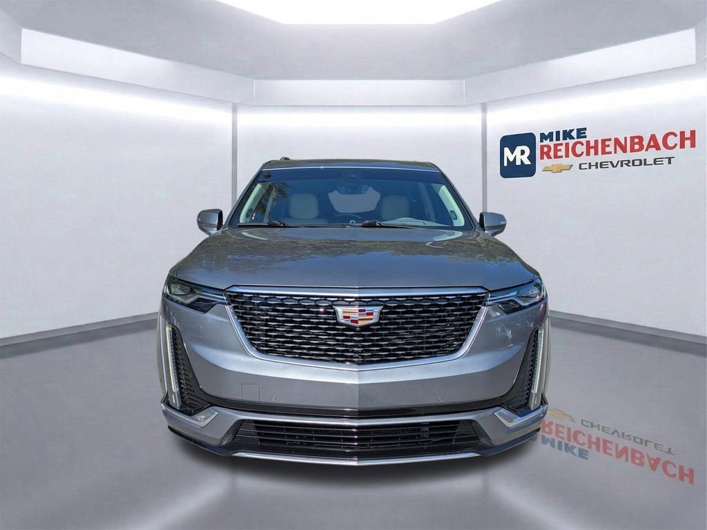 Used 2022 Cadillac XT6 Premium Luxury w/ Technology Package FWD image 9