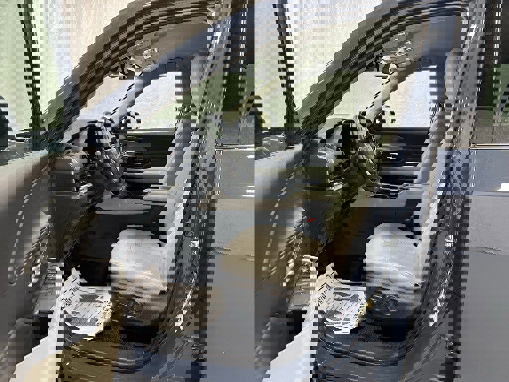 Used 2025 Toyota Grand Highlander AWD image 10