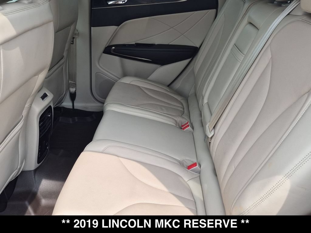 Used 2019 Lincoln MKC Reserve w/ MKC Climate Package AWD/4WD image 3