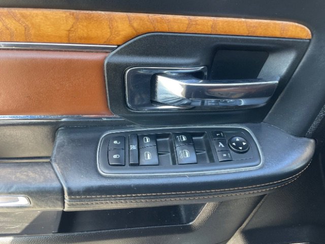 Used 2018 RAM 3500 Laramie Longhorn image 8