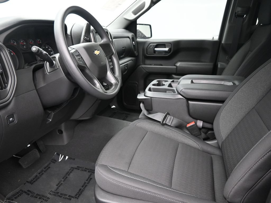 Used 2026 Chevrolet Silverado 1500 Custom RWD image 12
