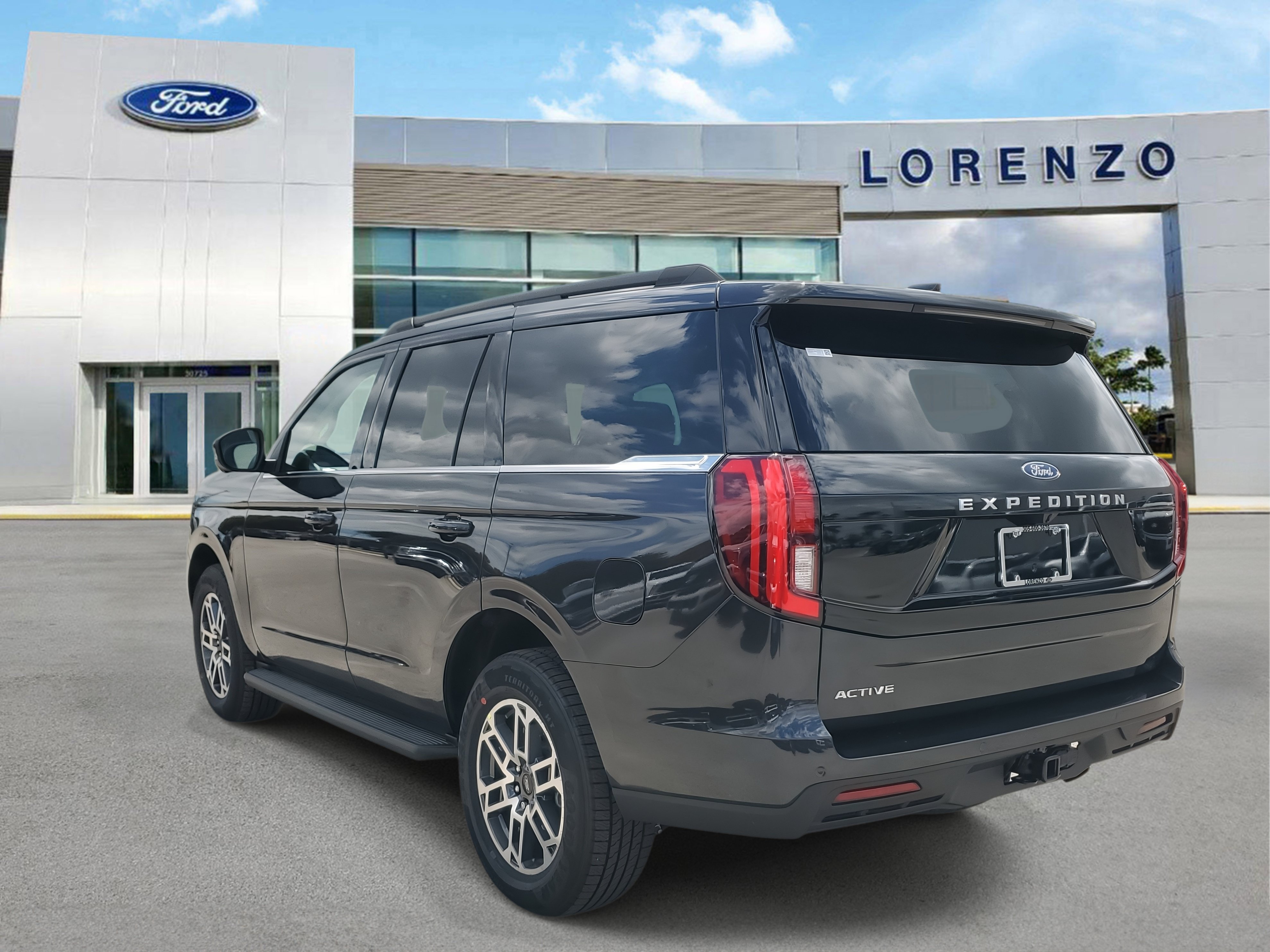 New 2026 Ford Expedition Active RWD image 6