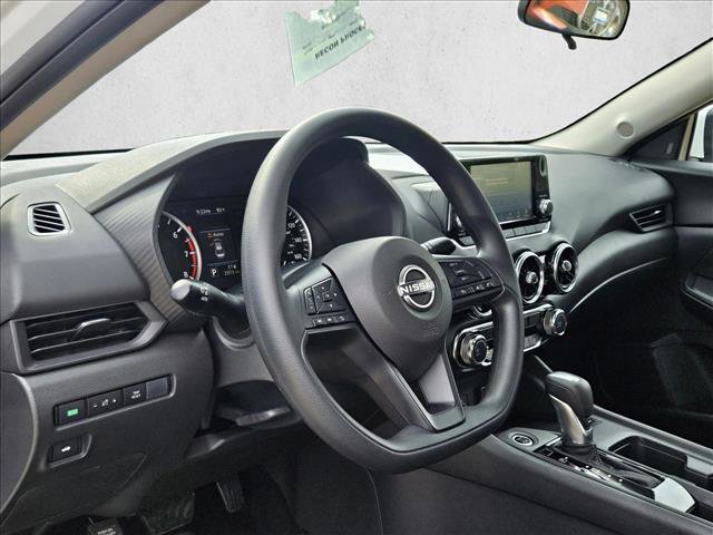 Used 2025 Nissan Sentra S FWD image 9