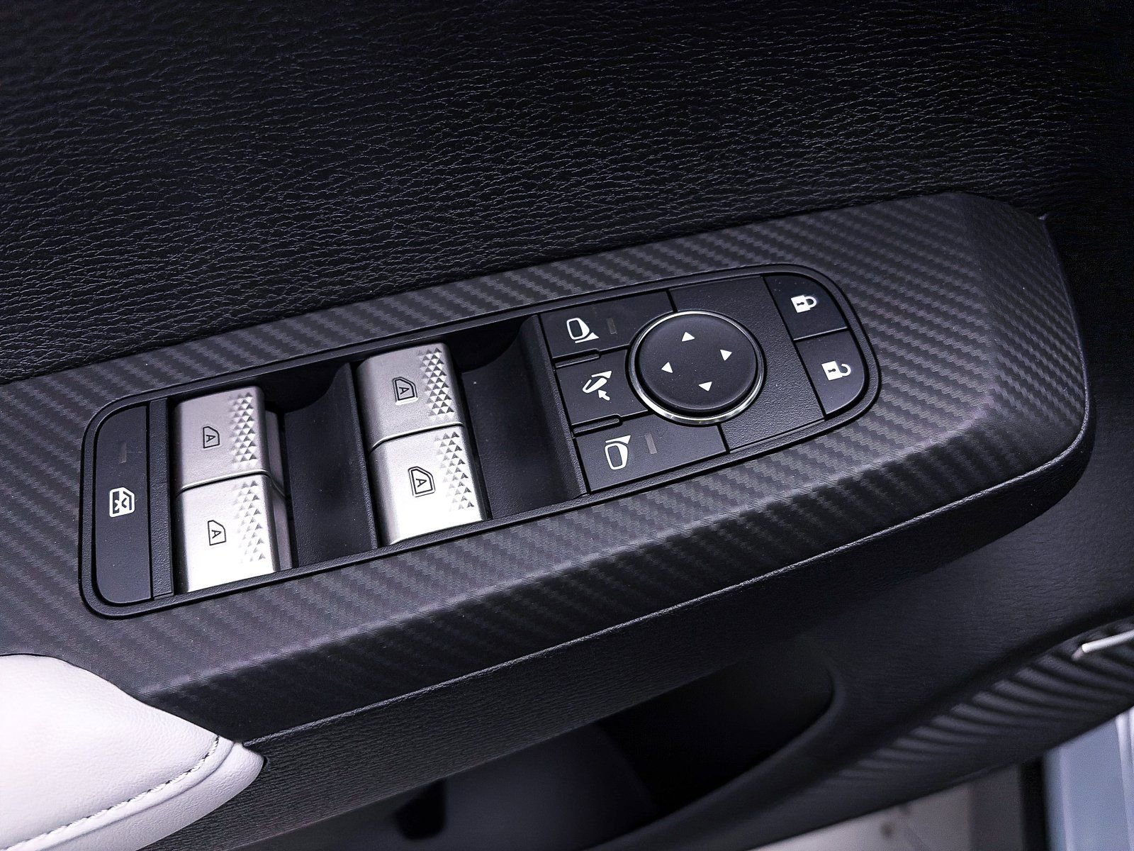 New 2026 Mitsubishi Outlander SE AWD/4WD image 8