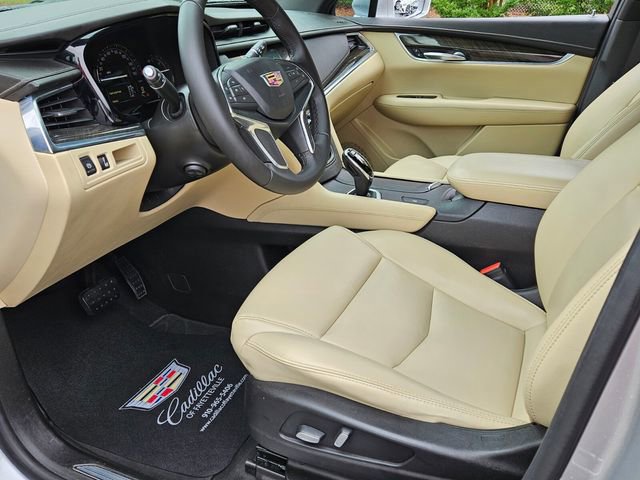 Used 2018 Cadillac XT5 FWD image 9