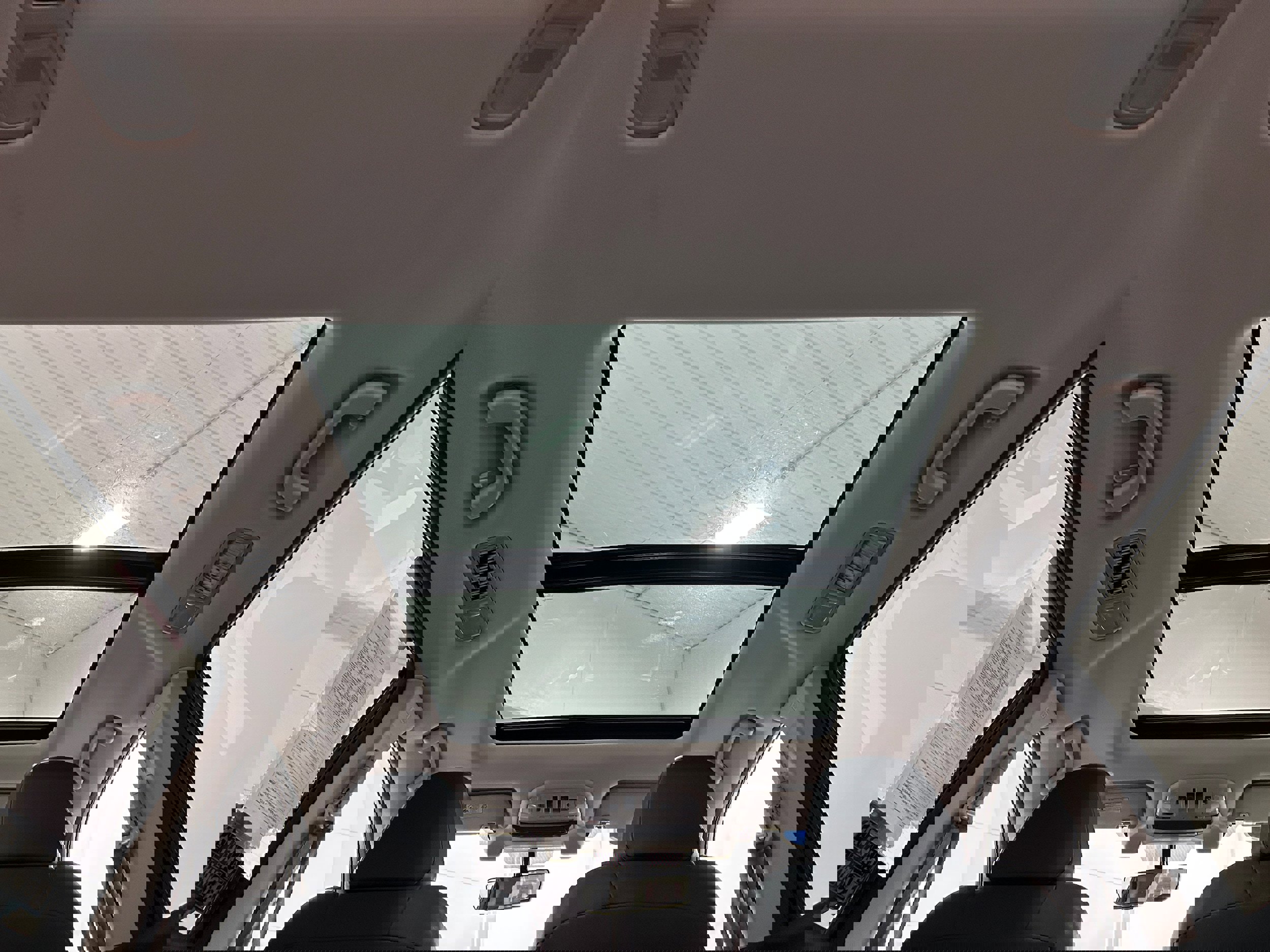 Used 2022 Subaru Ascent Limited w/ Technology Package image 27