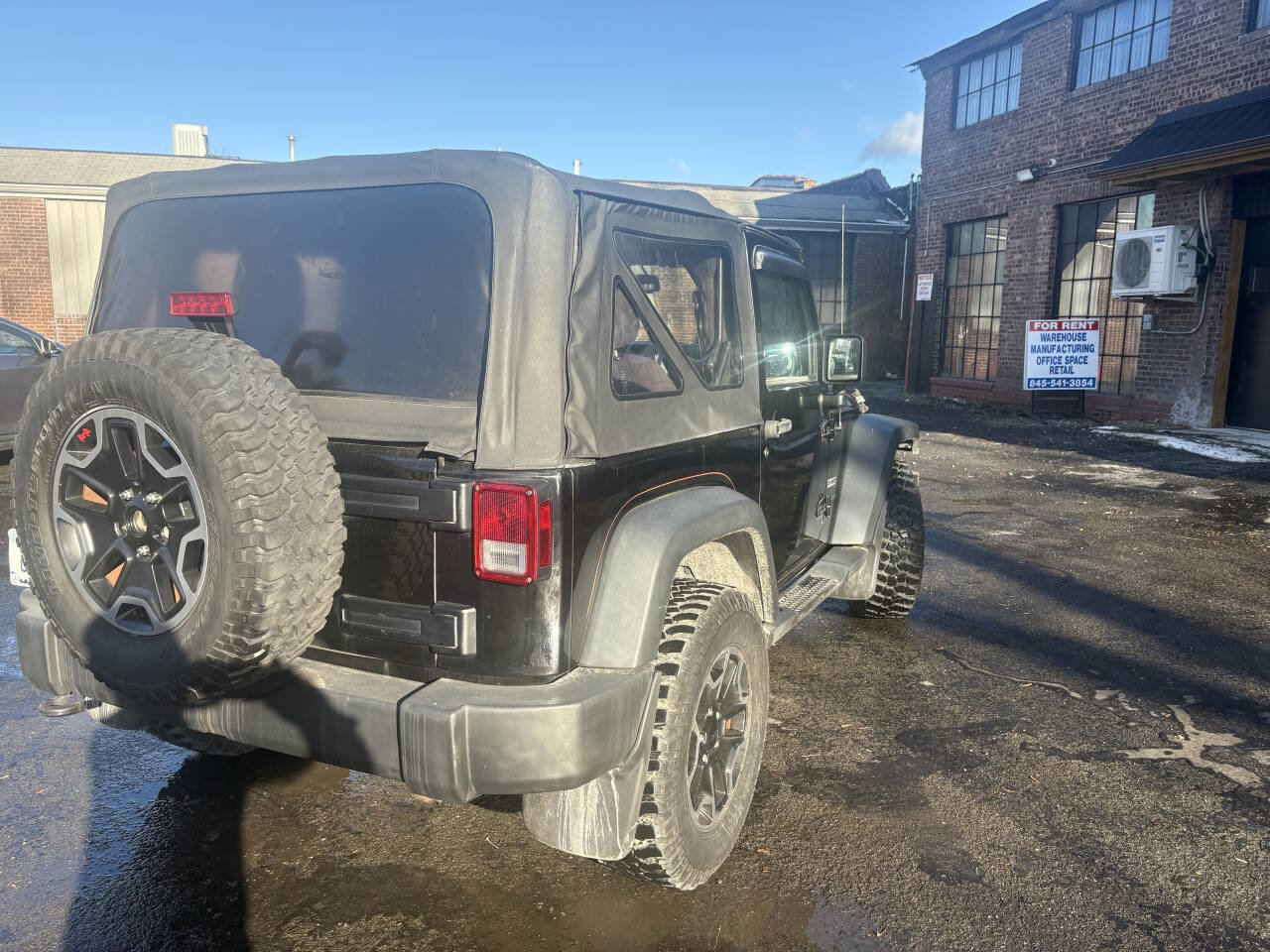 Used 2013 Jeep Wrangler Sport AWD/4WD image 9