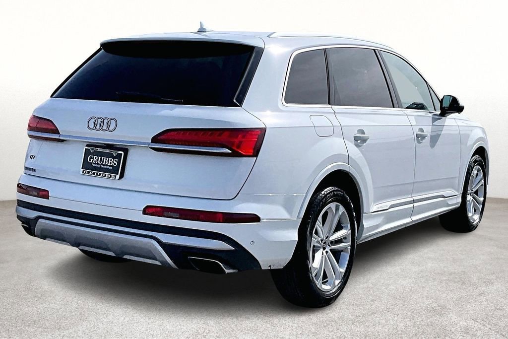 Used 2025 Audi Q7 3.0T Premium Plus AWD/4WD image 2