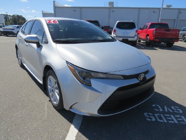 Used 2026 Toyota Corolla LE w/ LE Premium Package FWD image 9