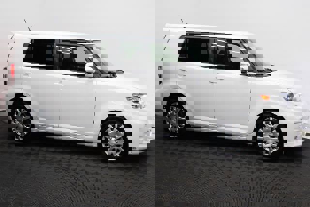 Used 2013 Scion xB 10 Series image 4