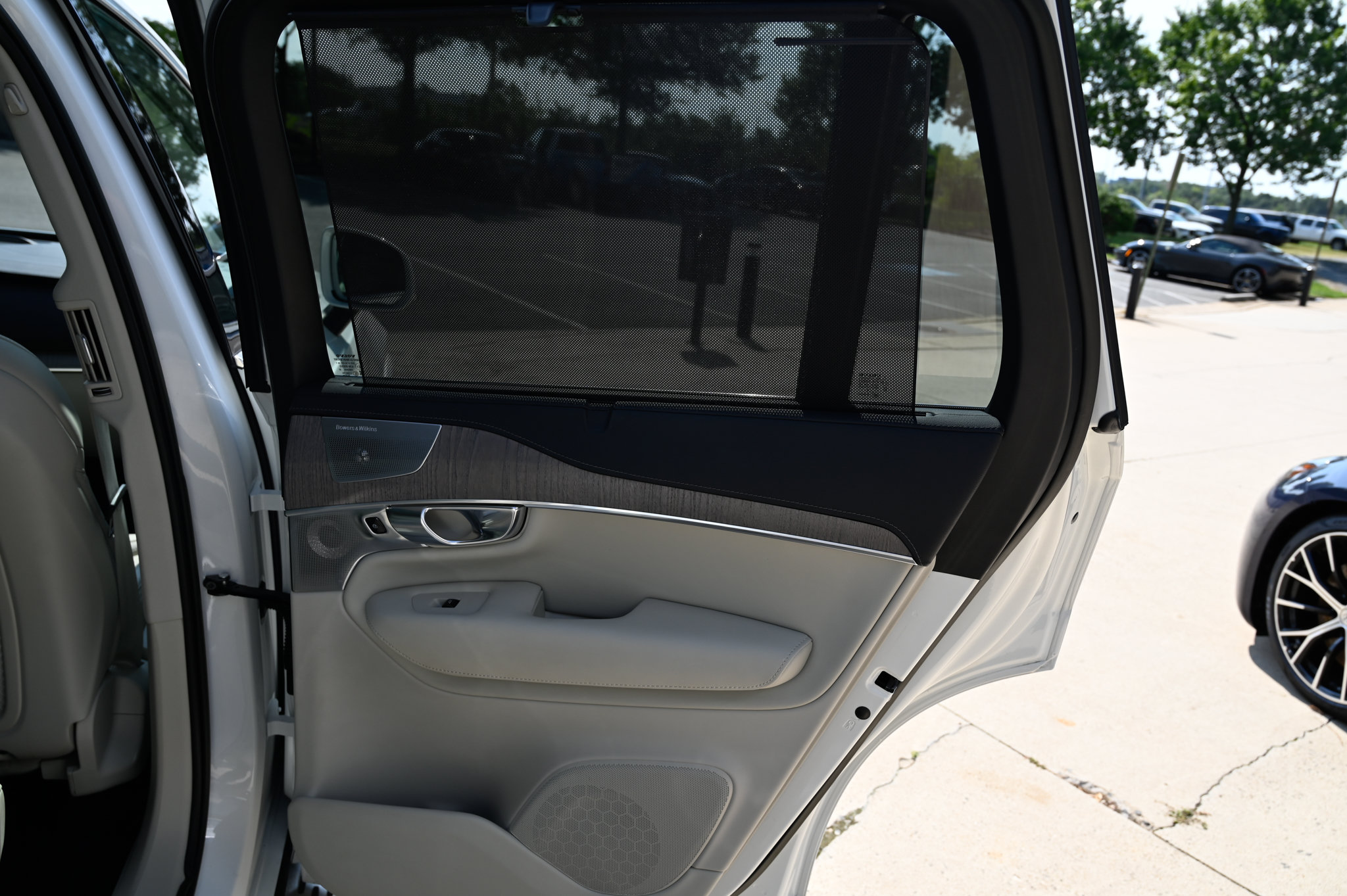 Used 2022 Volvo XC90 T8 Inscription w/ Advanced Package AWD/4WD image 54