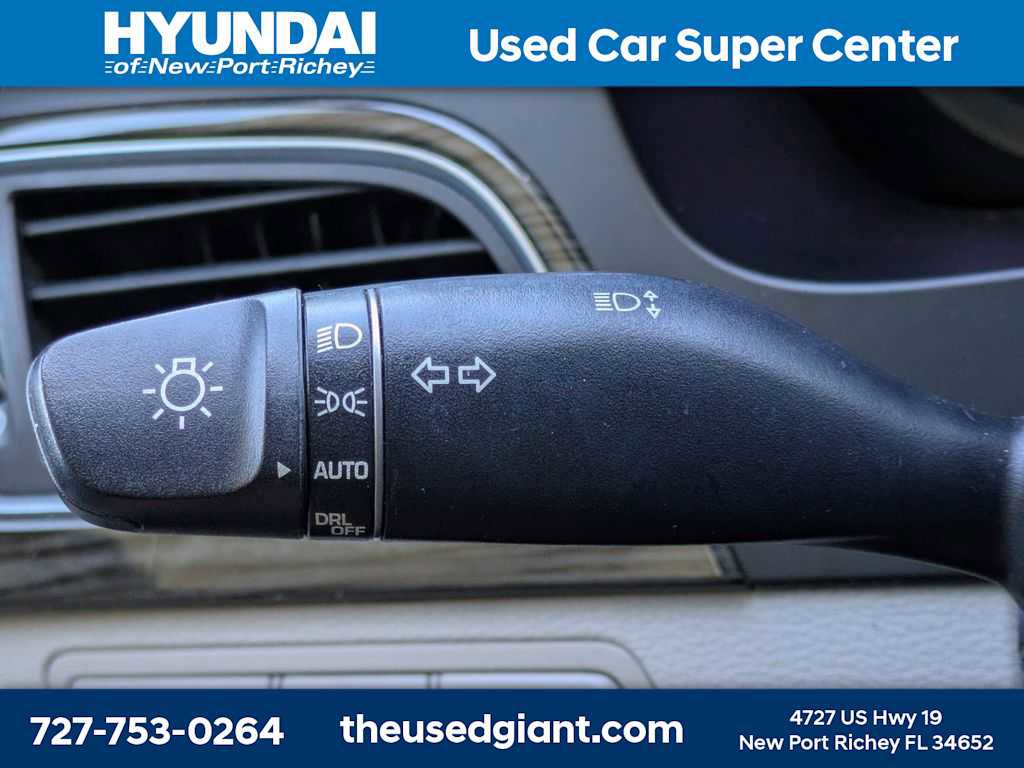 Used 2015 Hyundai Sonata Limited w/ Option Group 06 FWD image 37
