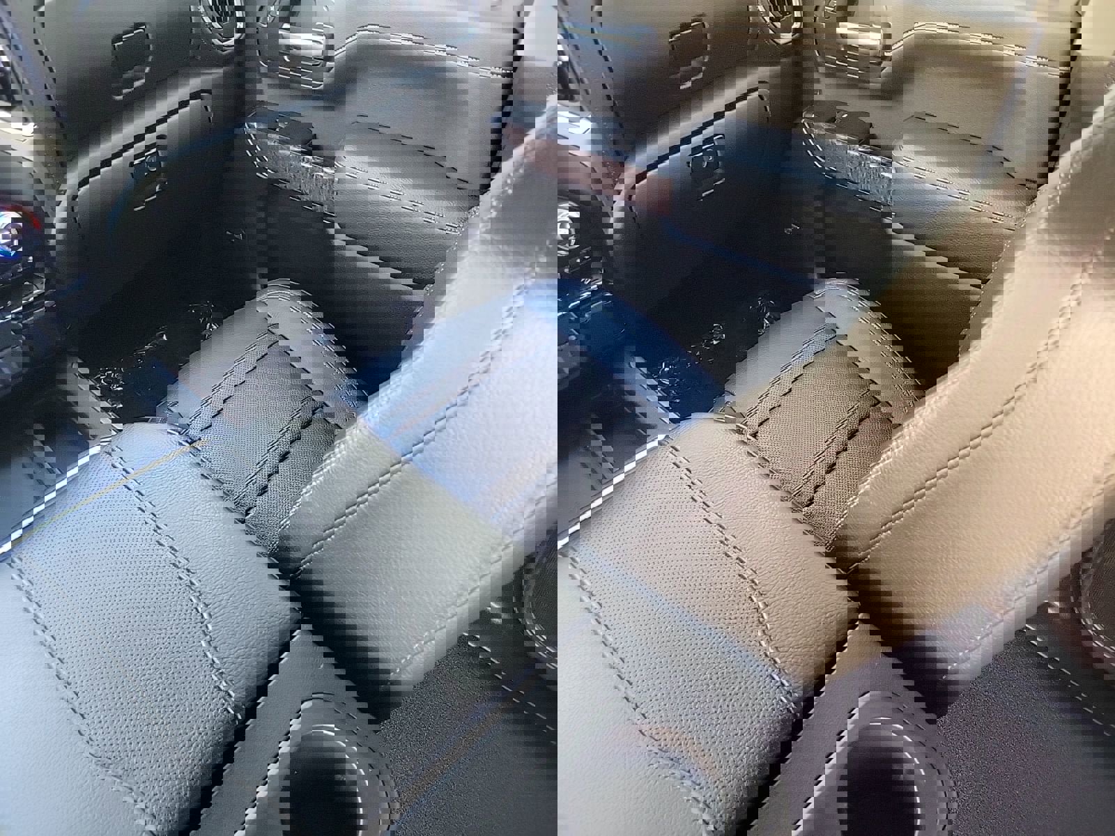 Used 2023 GMC Sierra 2500 Denali image 18