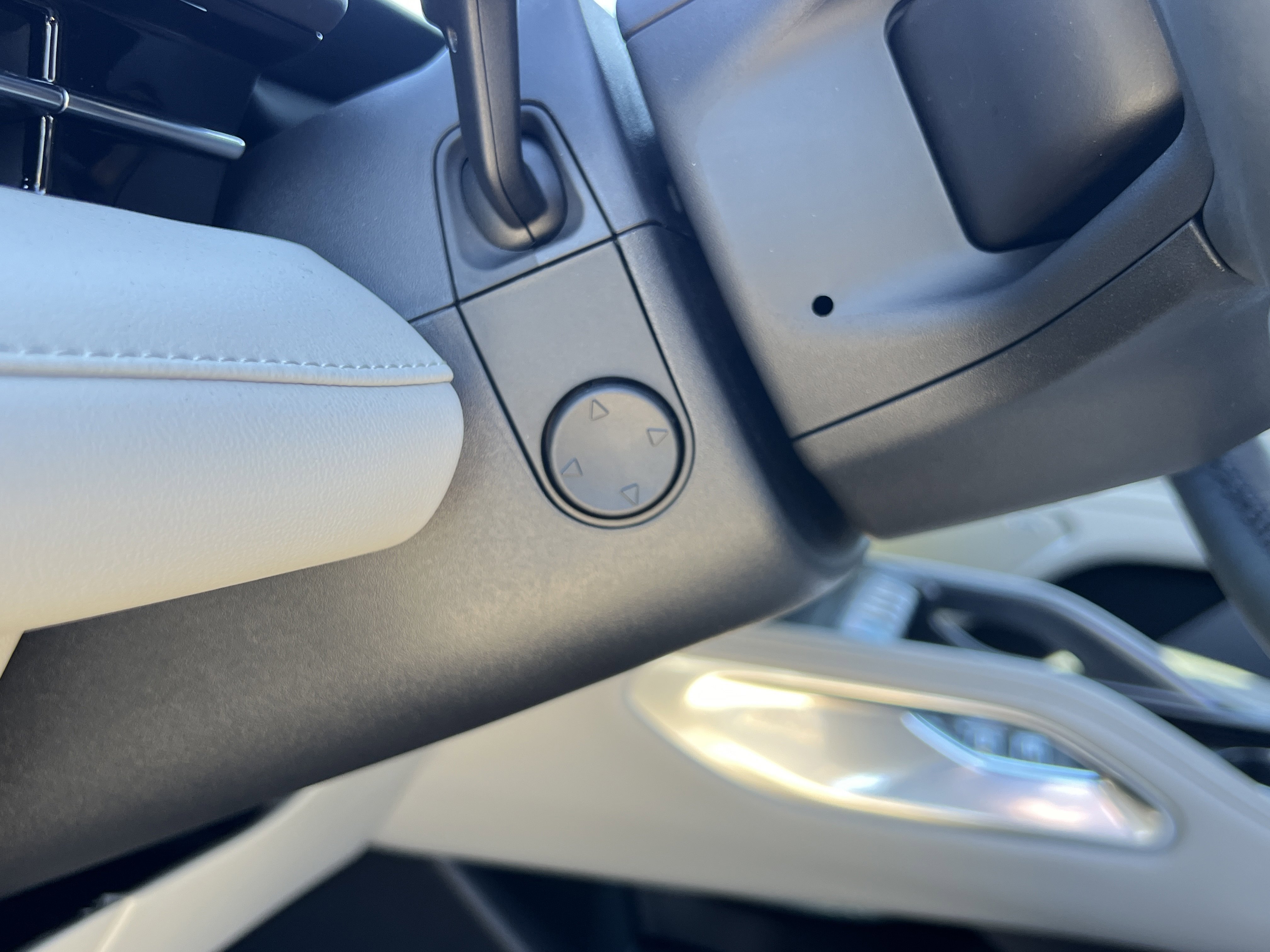 New 2026 Lincoln Nautilus Reserve AWD/4WD image 12