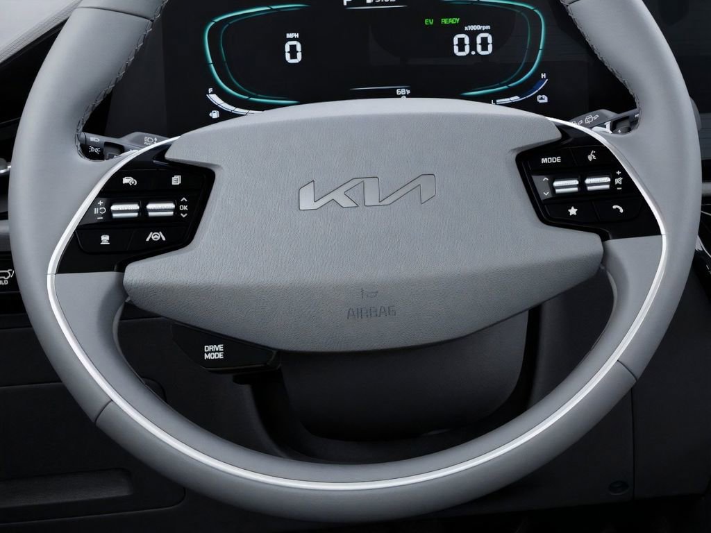 New 2025 Kia Niro SX Touring image 22