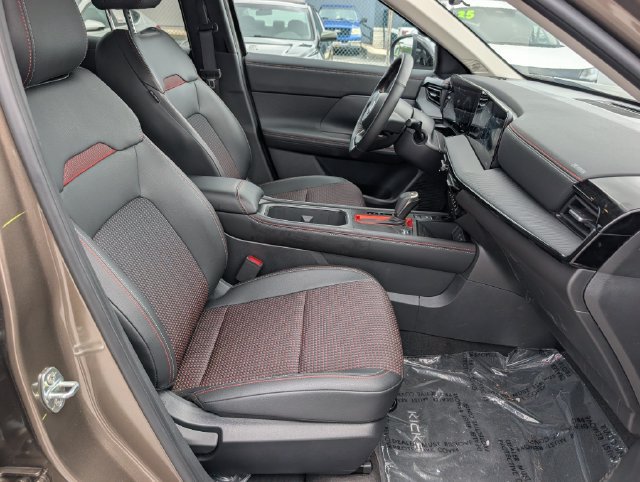 Used 2026 Nissan Kicks SR w/ SR Premium Package AWD/4WD image 10