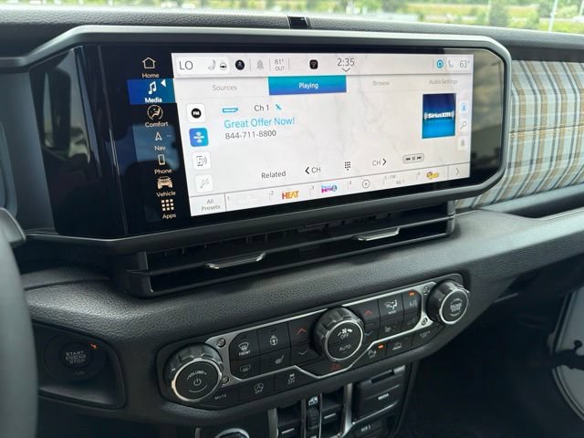 New 2026 Jeep Gladiator Sport AWD/4WD image 17