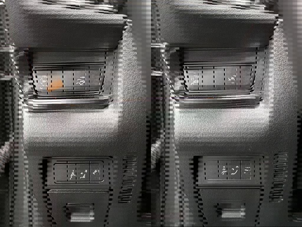 Used 2023 MAZDA CX-30 AWD 2.5 S w/ Preferred Package image 23