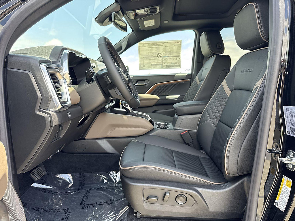 New 2026 GMC Canyon Denali w/ LPO, Denali Black Edition AWD/4WD image 21