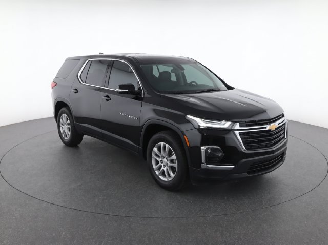 Used 2023 Chevrolet Traverse LS w/ Safety Package FWD image 1