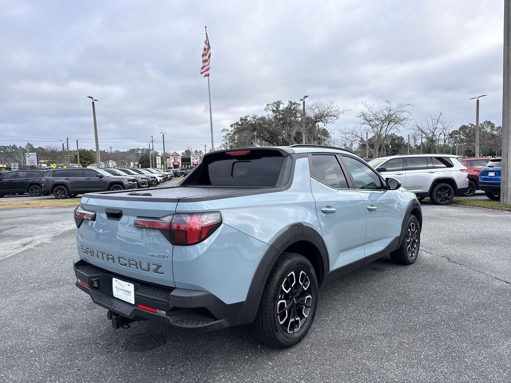 Used 2022 Hyundai Santa Cruz SEL Premium image 3