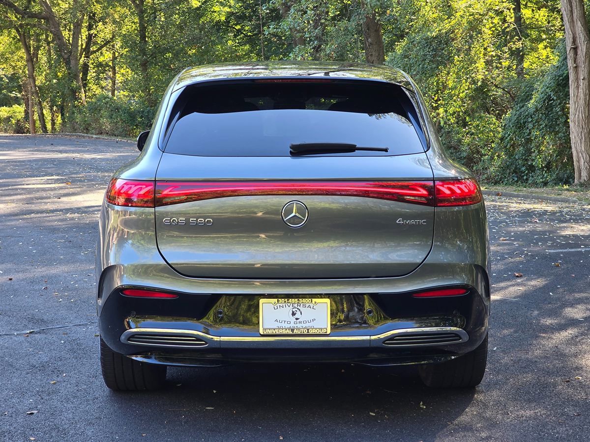 Used 2023 Mercedes-Benz EQS 580 4MATIC SUV image 5