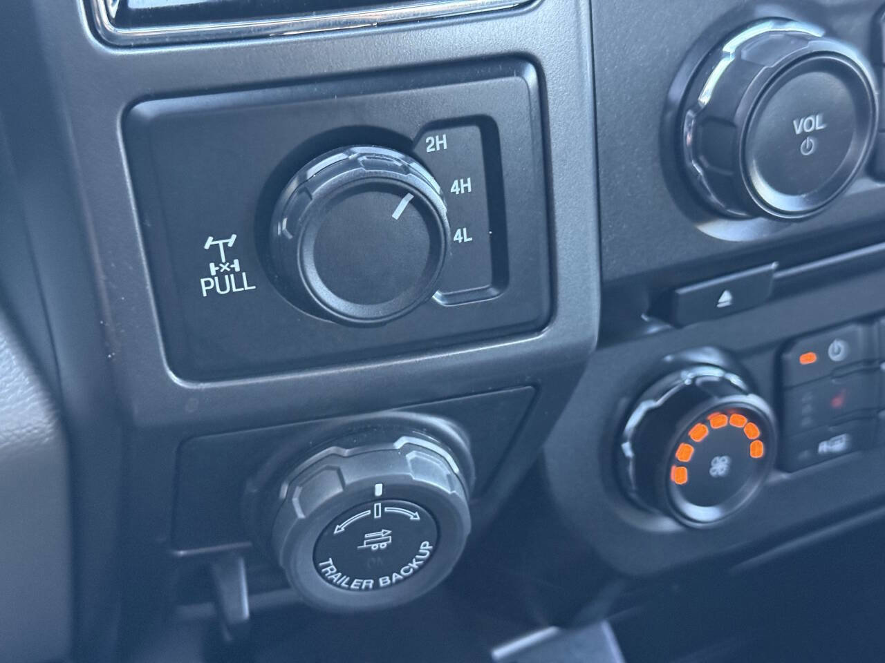 Used 2018 Ford F150 XLT w/ Equipment Group 302A Luxury image 24