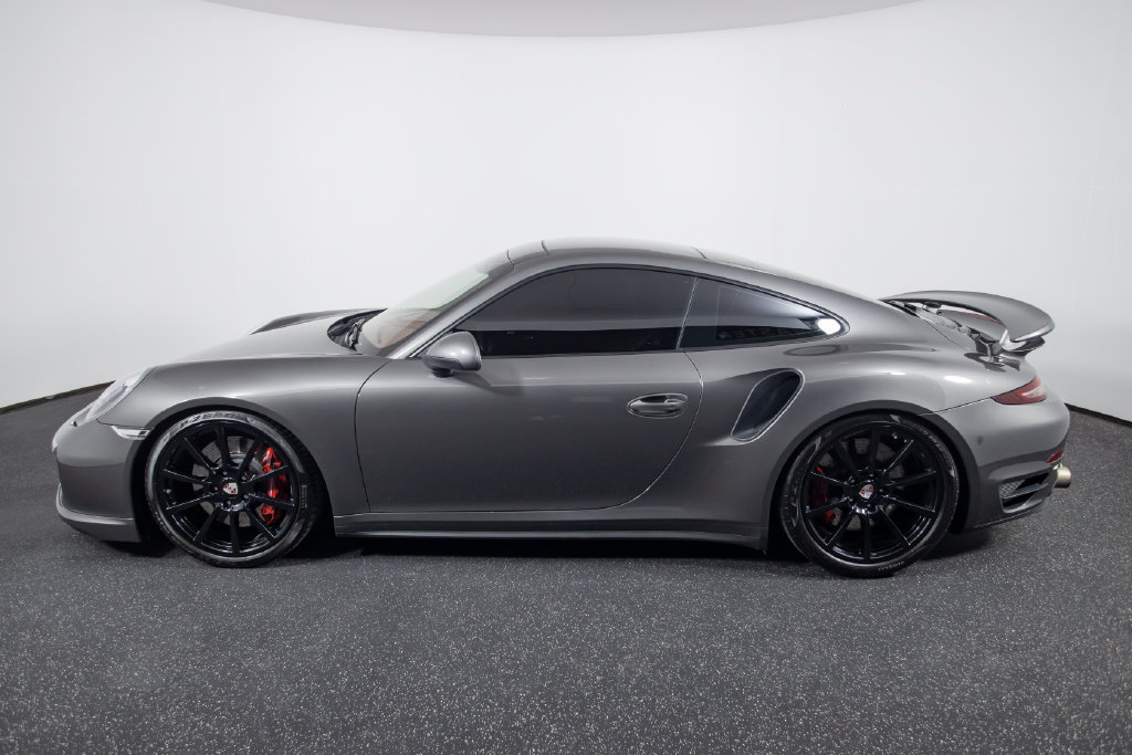 Used 2014 Porsche 911 Turbo w/ Carbon Interior Package AWD/4WD image 4