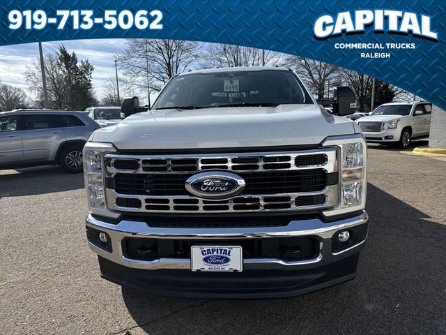 New 2026 Ford F350 XL w/ XL Chrome Package image 3