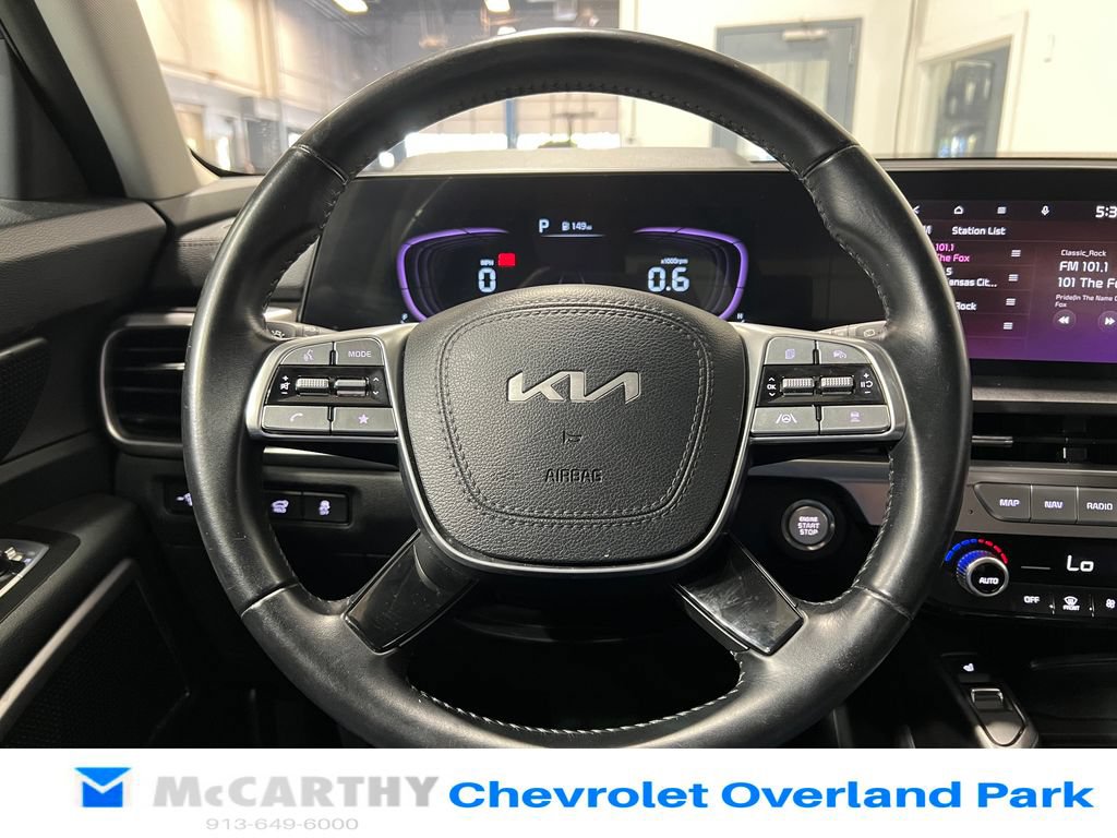 Used 2025 Kia Telluride S FWD image 12