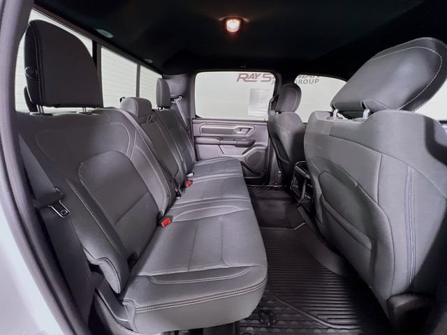 Used 2024 RAM 1500 Big Horn AWD/4WD image 40