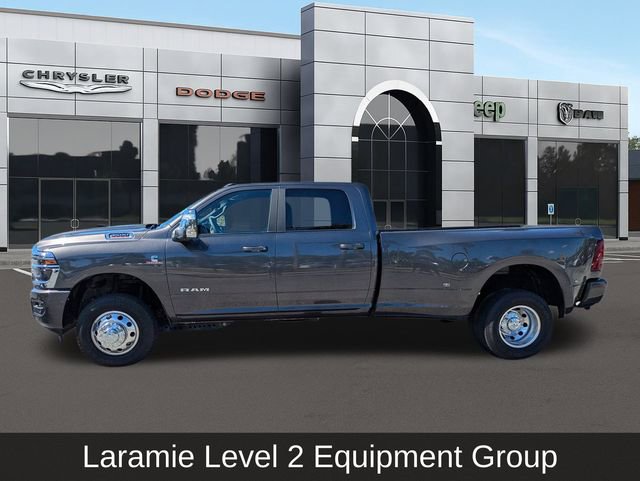 Used 2025 RAM 3500 Laramie image 7