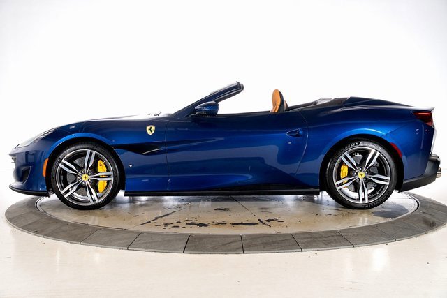 Used 2019 Ferrari Portofino image 3
