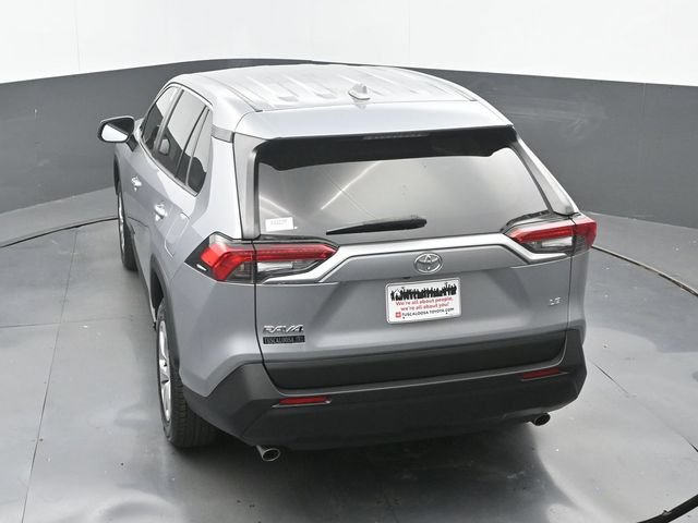 Used 2023 Toyota RAV4 LE FWD image 28