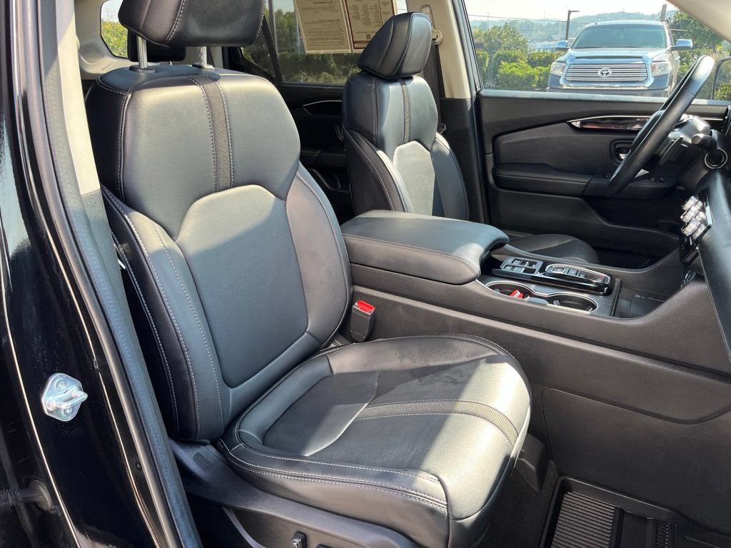 Used 2024 Honda Pilot Touring image 29
