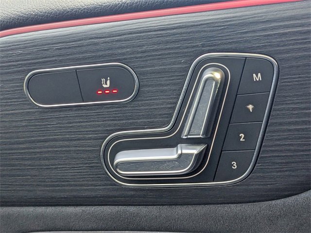 Used 2020 Mercedes-Benz GLB 250 image 23