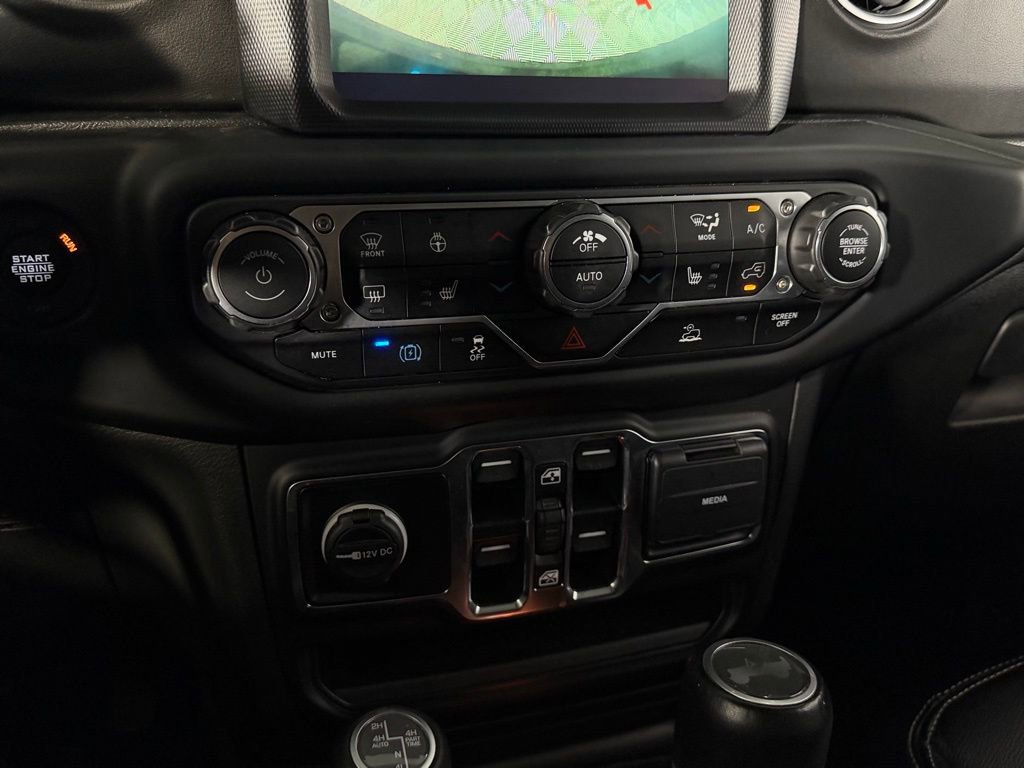 Used 2023 Jeep Wrangler Unlimited Sahara w/ Cold Weather Group image 16