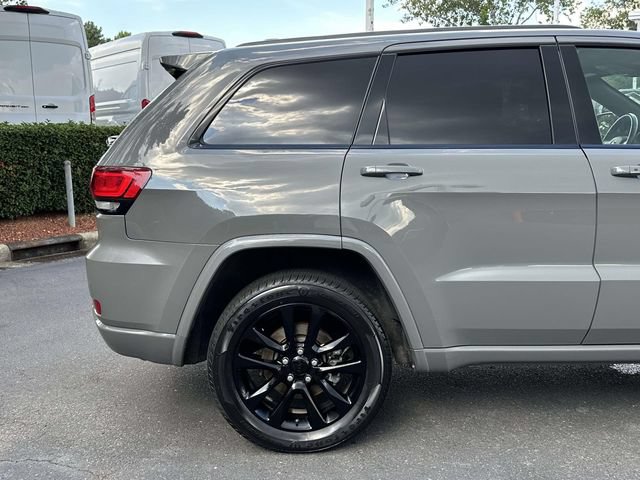 Used 2021 Jeep Grand Cherokee Laredo X AWD/4WD image 17