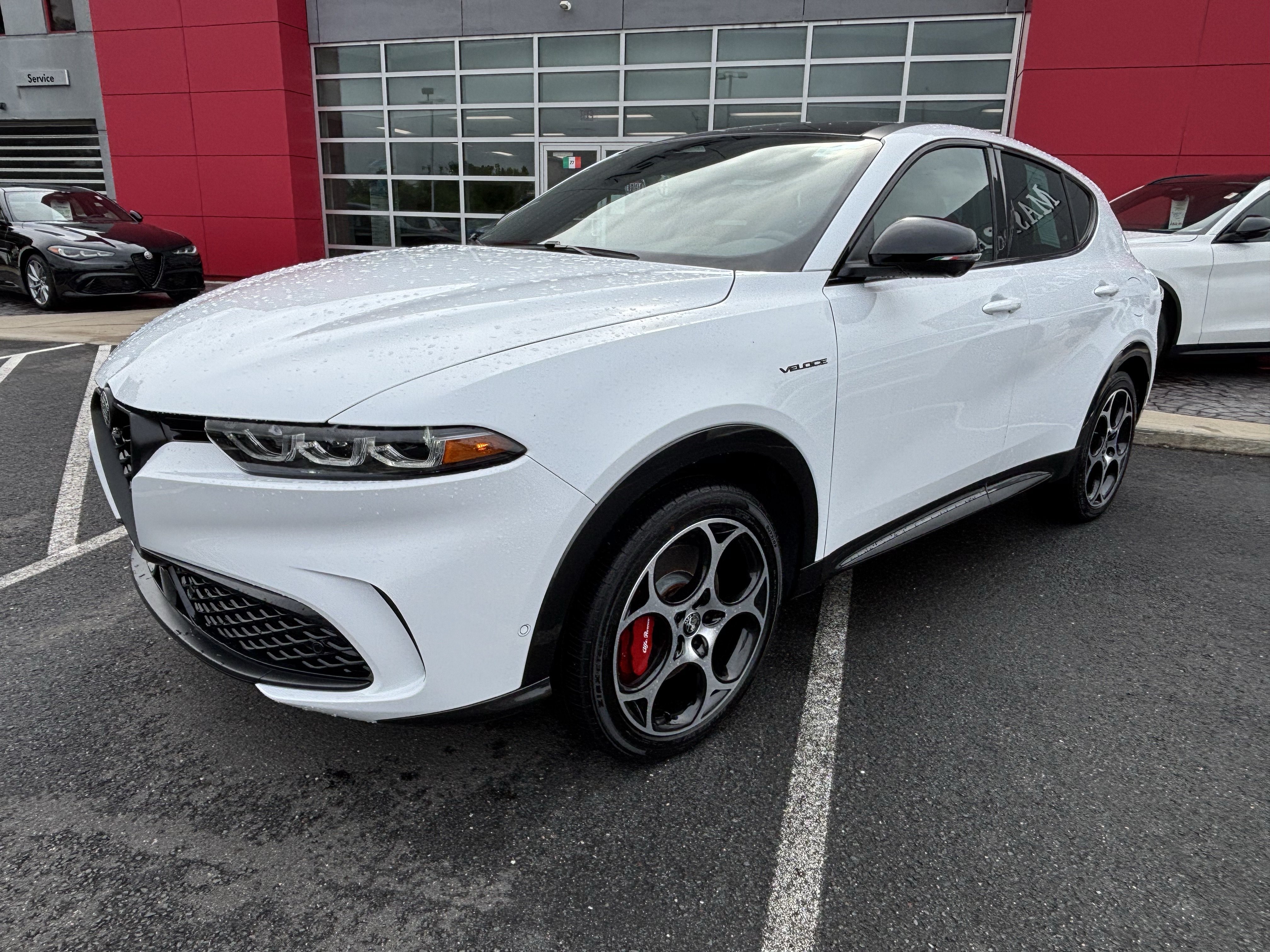Used 2024 Alfa Romeo Tonale Veloce AWD/4WD image 3