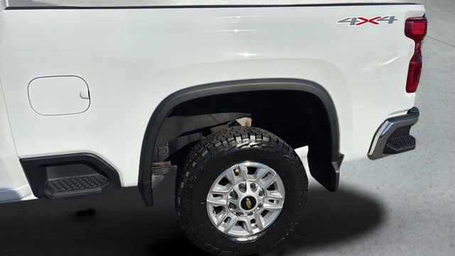 Used 2022 Chevrolet Silverado 2500 LT image 33