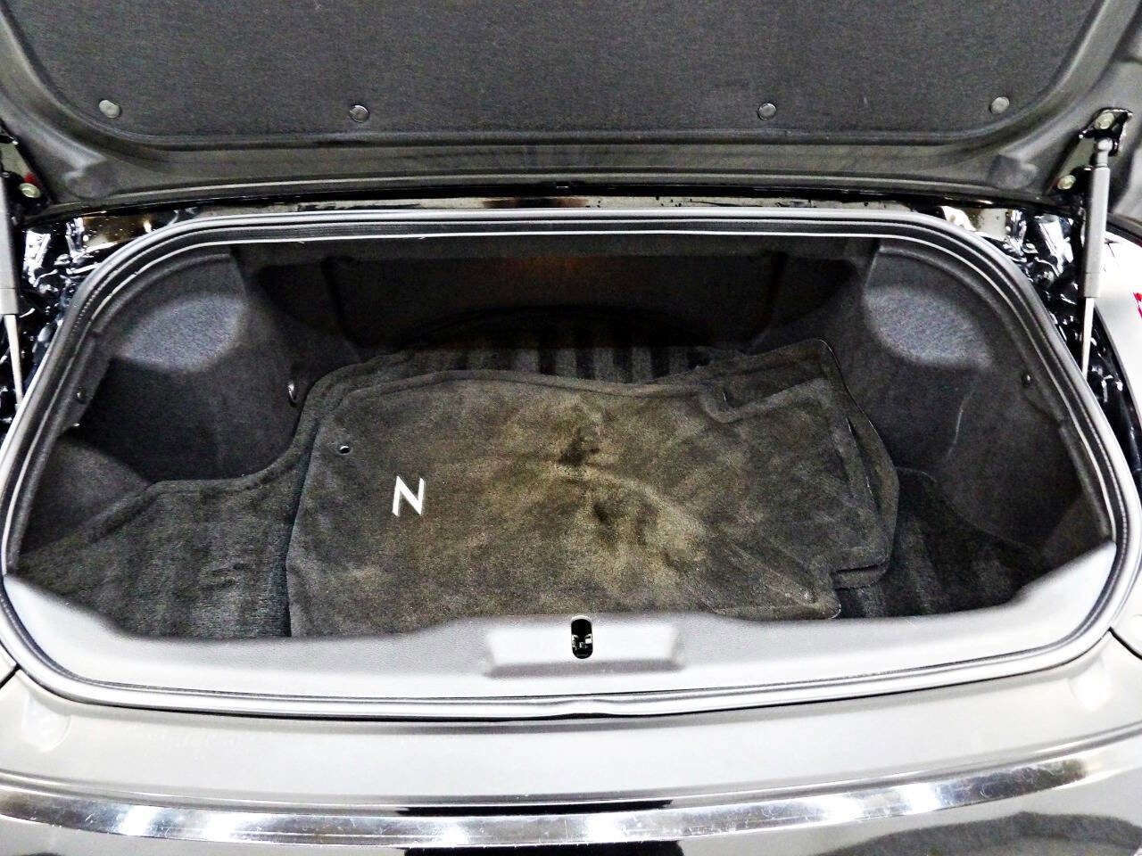 Used 2004 Nissan 350Z Touring RWD image 10