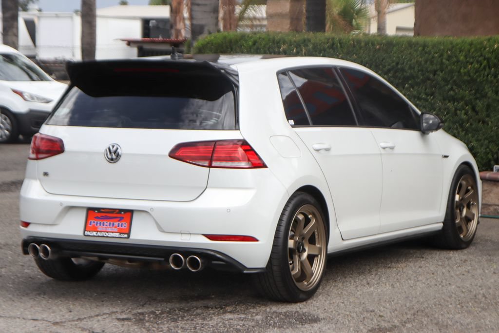 Used 2018 Volkswagen Golf R 4-Door AWD/4WD image 9